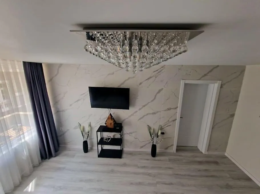 וארנה Central Luxe Apartment - Elisha
