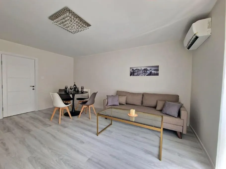 וארנה Central Luxe Apartment - Elisha 0*,